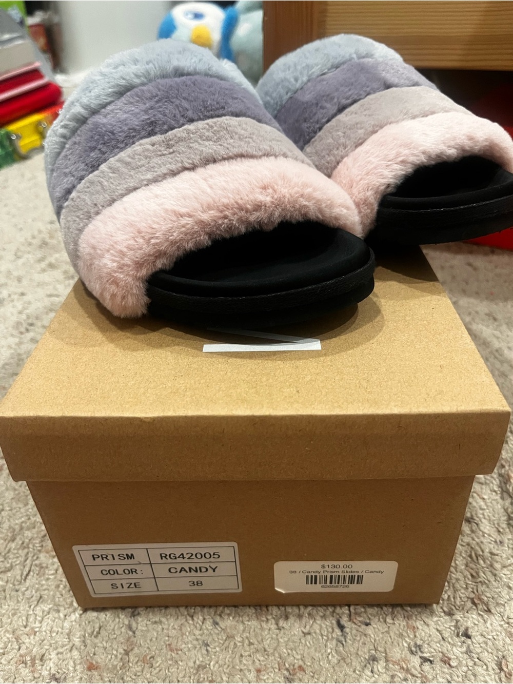 ROAM Sandals - Picture 2 of 3